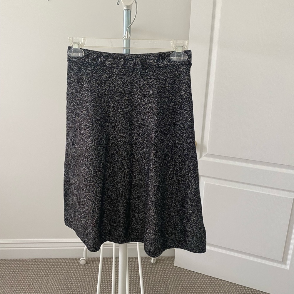 Black swing skirt